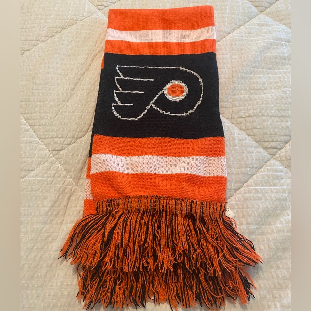 NHL Philadelphia Flyers 2012
Team Stripe Scarf 64" Orange, Black & White
